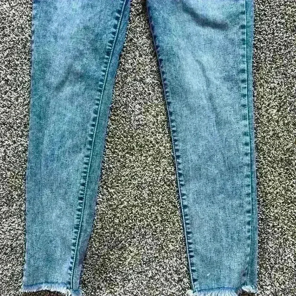 Altar’d State Women’s Jeans Size 26 - Picture 2 of 8